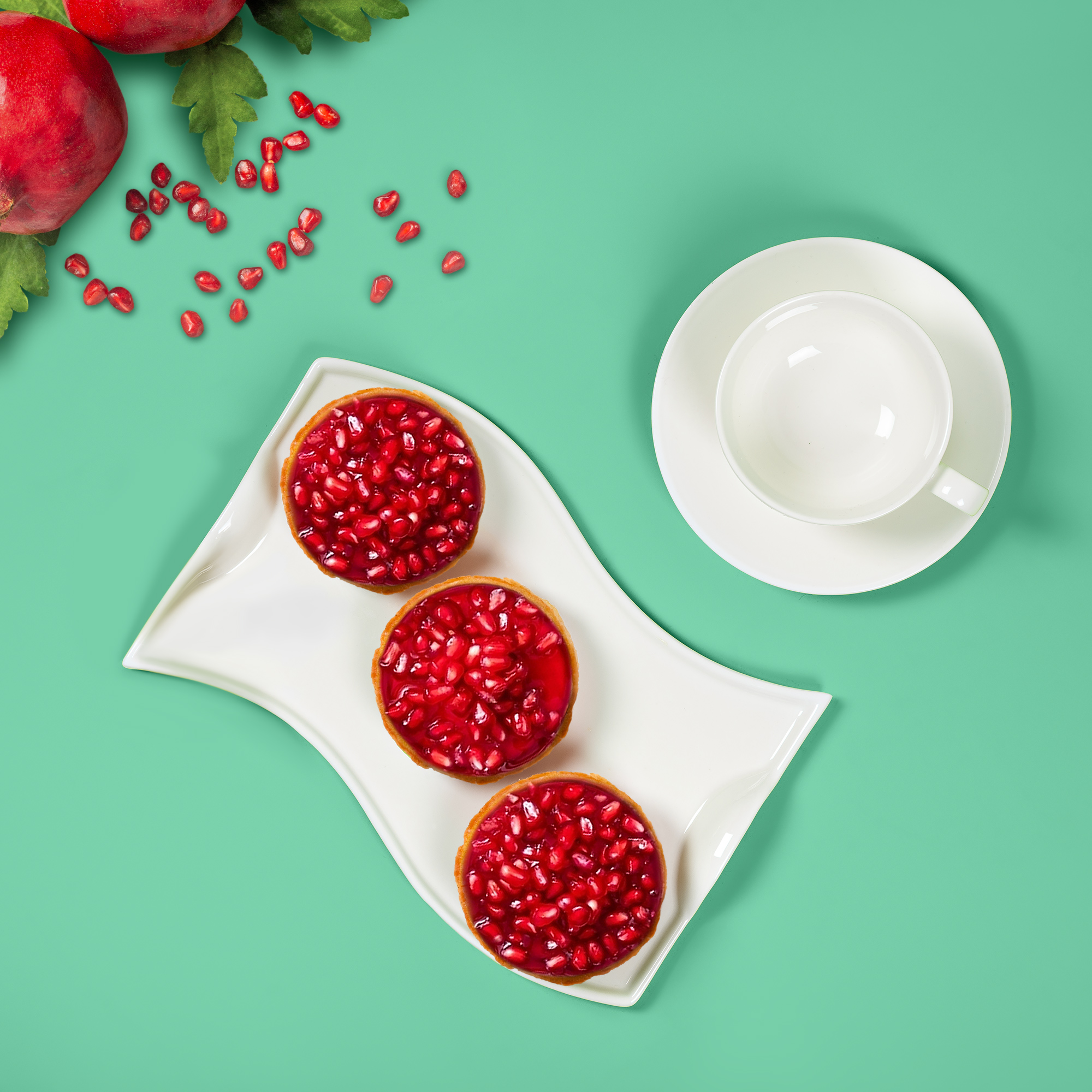 Корзиночка с гранатом 1170 г 199₽