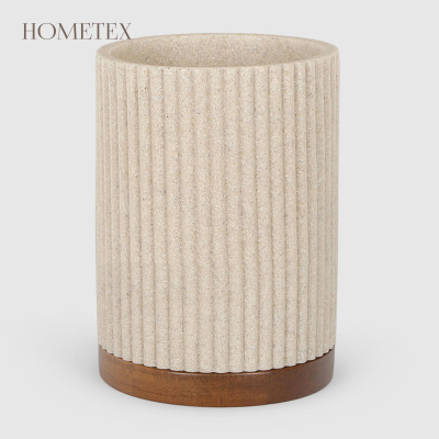 Изображение товара Стакан для зубных щеток Hometex из полирезина бежевый
