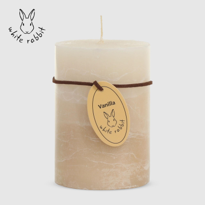 Изображение товара Свеча ароматическая трехцветная White Rabbit ваниль 7х10 см