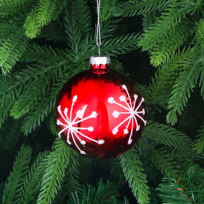 Изображение товара Стеклянная елочная игрушка шар красный снежинки 8 см Yancheng Shiny