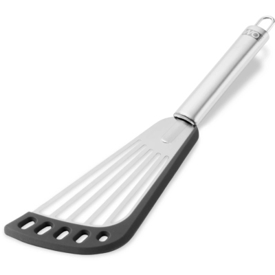 Изображение товара Лопатка WO Home Essen с силиконовым краем, нержавеющая, 28 см Изображение товара Лопатка WO Home Essen с силиконовым краем, нержавеющая, 28 см