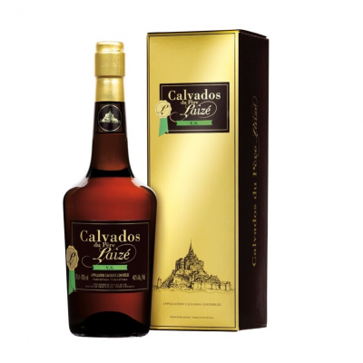 Изображение товара Кальвадос Calvados du Pere Laize, VS, в подарочной упаковке, 0.7 л