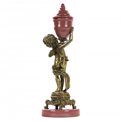 Изображение товара Подсвечник Glasar фарфоровый с бронзовой фигурой мальчика, 27,94 см
