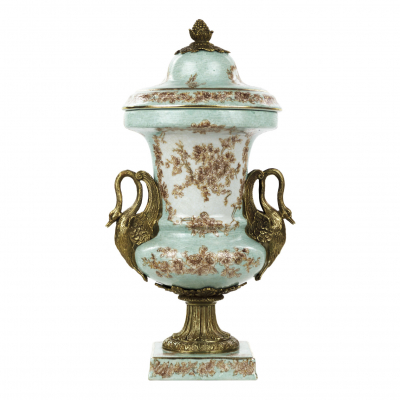 Изображение товара Фарфоровая ваза Glasar мятного цвета с бронзой, 39 см, стильный декор Изображение товара Фарфоровая ваза Glasar мятного цвета с бронзой, 39 см, стильный декор