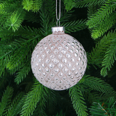Изображение товара Ёлочная стеклянная игрушка шар с орнаментом 8х8х8 см серебристая