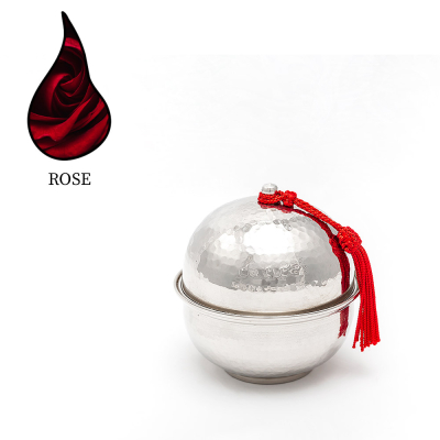 Изображение товара Аромасвеча Nour Bougie Luna Rose 118 г - роскошный аромат, длительное горение