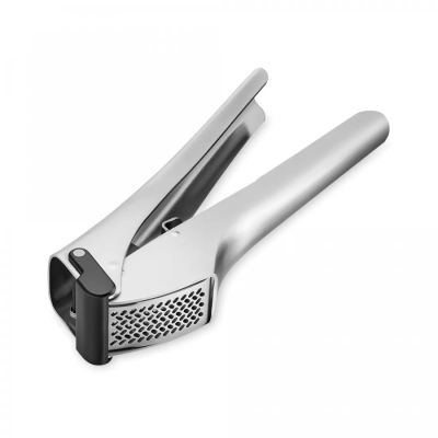 Изображение товара Пресс для чеснока Gefu Гарлико - стальной, удобно мыть в посудомоечной машине