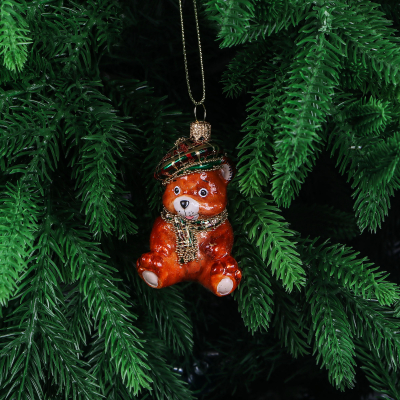 Изображение товара Елочная игрушка Snow and Stars медвежонок в кепке стекло подвесная