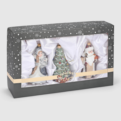 Изображение товара Набор ёлочных игрушек Snow and Stars Снегурка, Дед Мороз и ёлка, 3 шт Подарочная упаковка