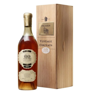 Изображение товара Коньяк "Prunier" 60 Years Old, Petite Champagne AOC в деревянной коробке 0.7 л
