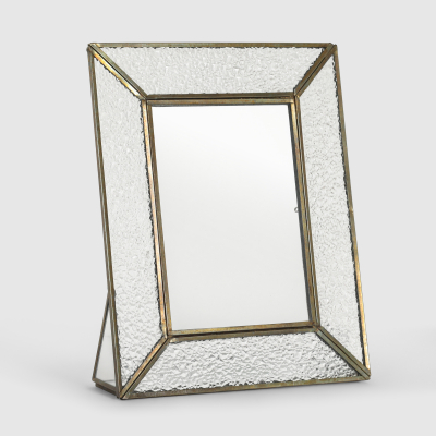 Изображение товара Фоторамка P.M. Overseas 21х5,5x26 см, металлическая и стеклянная, стильная и долговечная Изображение товара Фоторамка P.M. Overseas 21х5,5x26 см, металлическая и стеклянная, стильная и долговечная