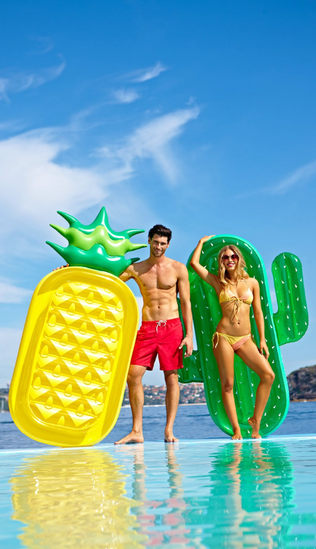 Яркие аксессуары для плавания!