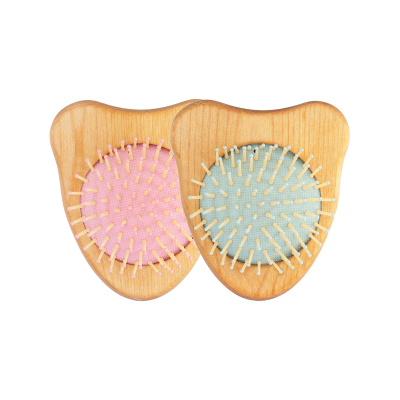 Изображение товара Деревянная расческа LEI Bear с пластиковыми зубчиками и подушкой