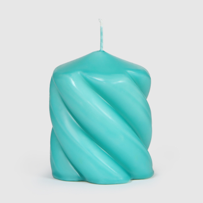 Изображение товара Голубая витая свеча Home Interiors 8x10 см декоративная