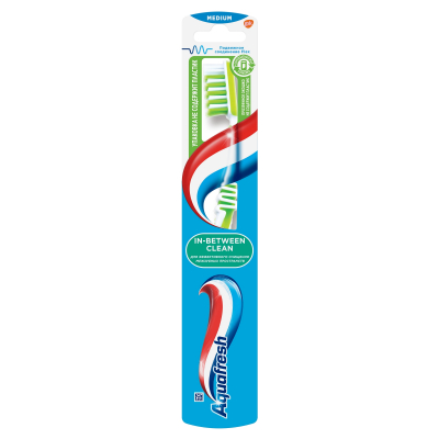 Изображение товара Зубная щетка Aquafresh In Between Clean для межзубных промежутков средней жесткости