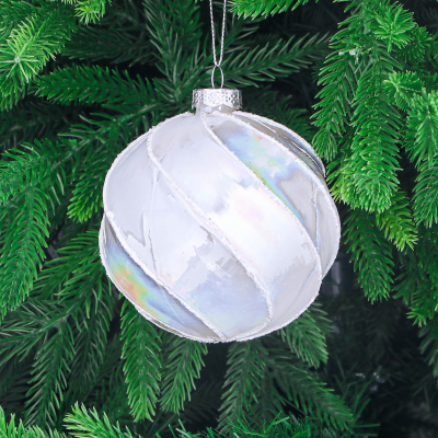 Изображение товара Стеклянный белый шар с орнаментом для елки 10 см Yancheng Shiny