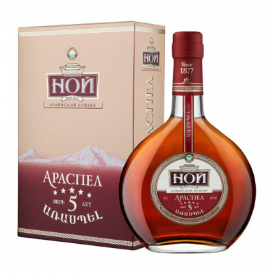 Изображение товара Коньяк Ной Араспел 5 звезд 2015 500 мл в подарочной упаковке