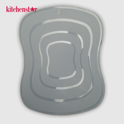 Изображение товара Доска разделочная Kitchenstar маленькая из полипропилена серого цвета